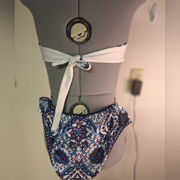 Reverseable 2 Piece Bekini - Picture 5 of 5